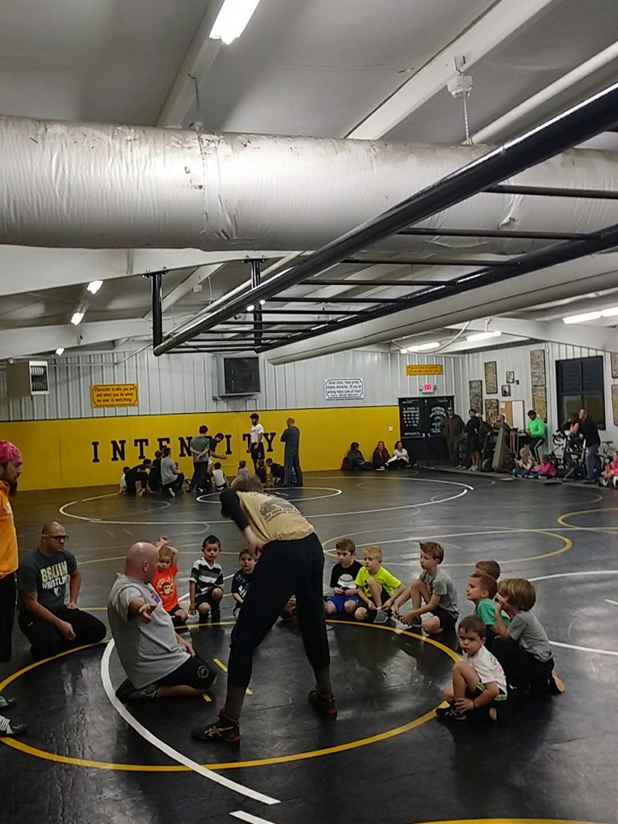 30 kids in here tonight.  Great, enthusiastic bunch of wrestlers.  Excited about the future of The <a href="/PrideWC_TN/">BPWC</a>  family.  Never too late to be apart of it.  Come this Thursday <a href="/630/">百恵</a> or Sunday <a href="/2/">A 2-loop</a> to sign up.