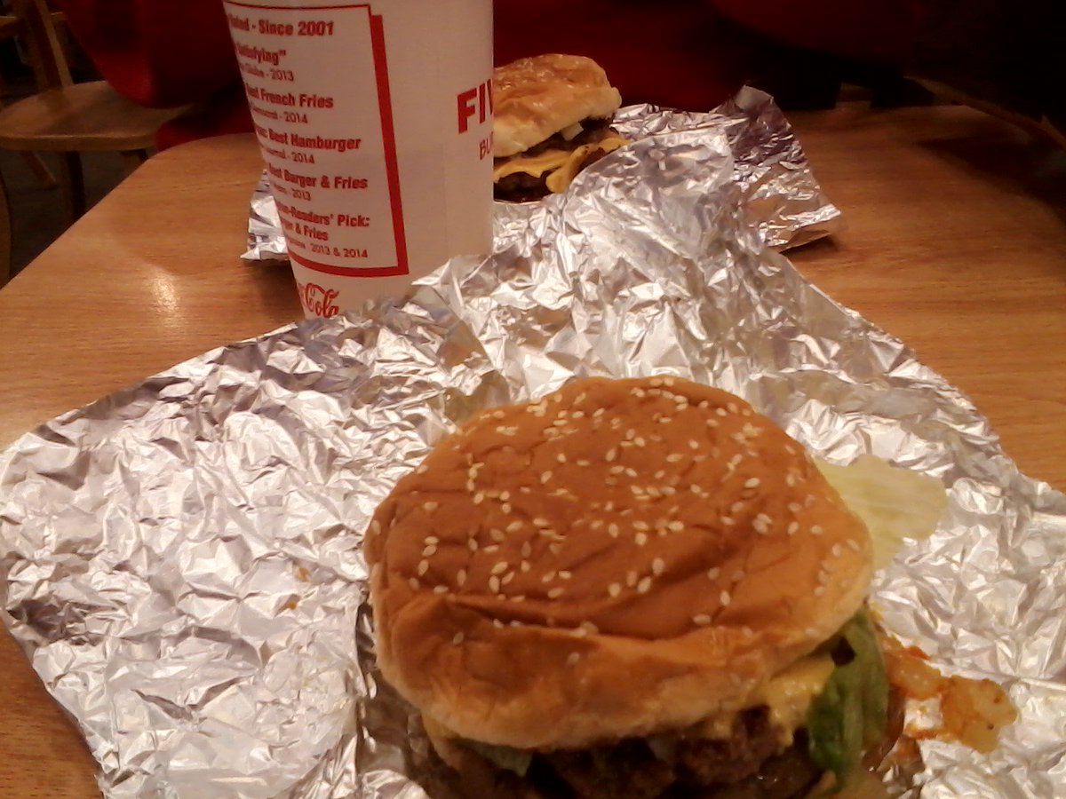 mom2meagan's tweet photo. Dinner with the fam @Five_Guys #Cfalls https://t.co/u1wfIBWk4W