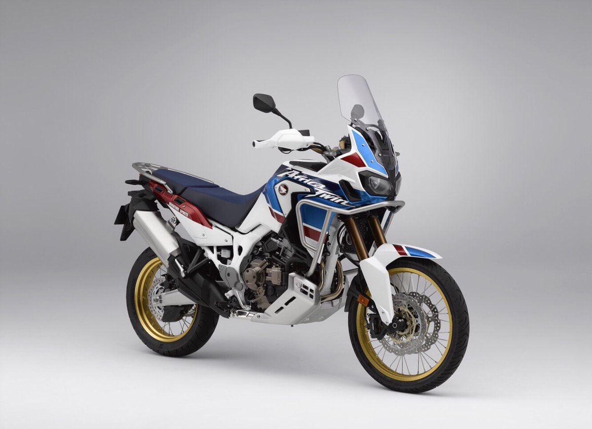 Honda Bike ホンダ バイク No Twitter 先日 ミラノショーで発表されたcrf1000l Africa Twin Adventure Sports を11 19 Hondaオフロードミーティング オフロードヴィレッジで展示します ぜひご来場ください T Co Pqnrdrnojt T Co Pet8lv9khh