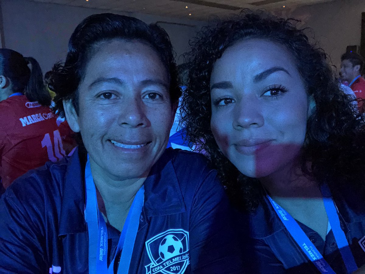 karlithakym10's tweet photo. Copa Telmex ⚽️ apoyando a BAJA CALIFORNIA #ISAMARFC @maribarra6 https://t.co/oVLcFzyq5t