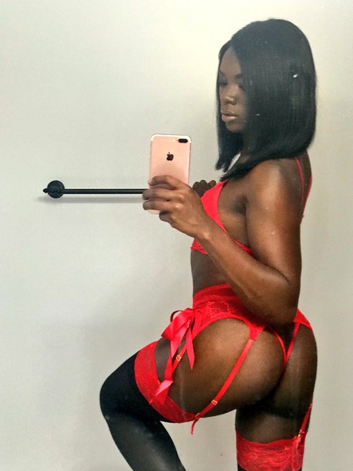 1 pic. Thank you for today @DevilsFilmXXX ❤️?? https://t.co/ETdyfefhc4