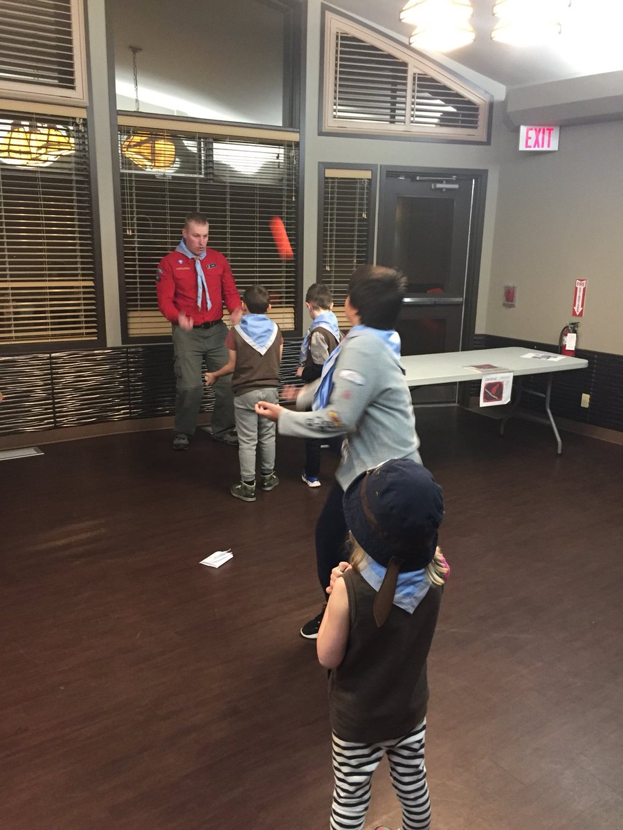 TuscanyCubs's tweet photo. Cubs and a Scout linking with Beavers at Carnival night.  Beavers picked movie for Cub planned all section movie night. https://t.co/0ccRmjcLge