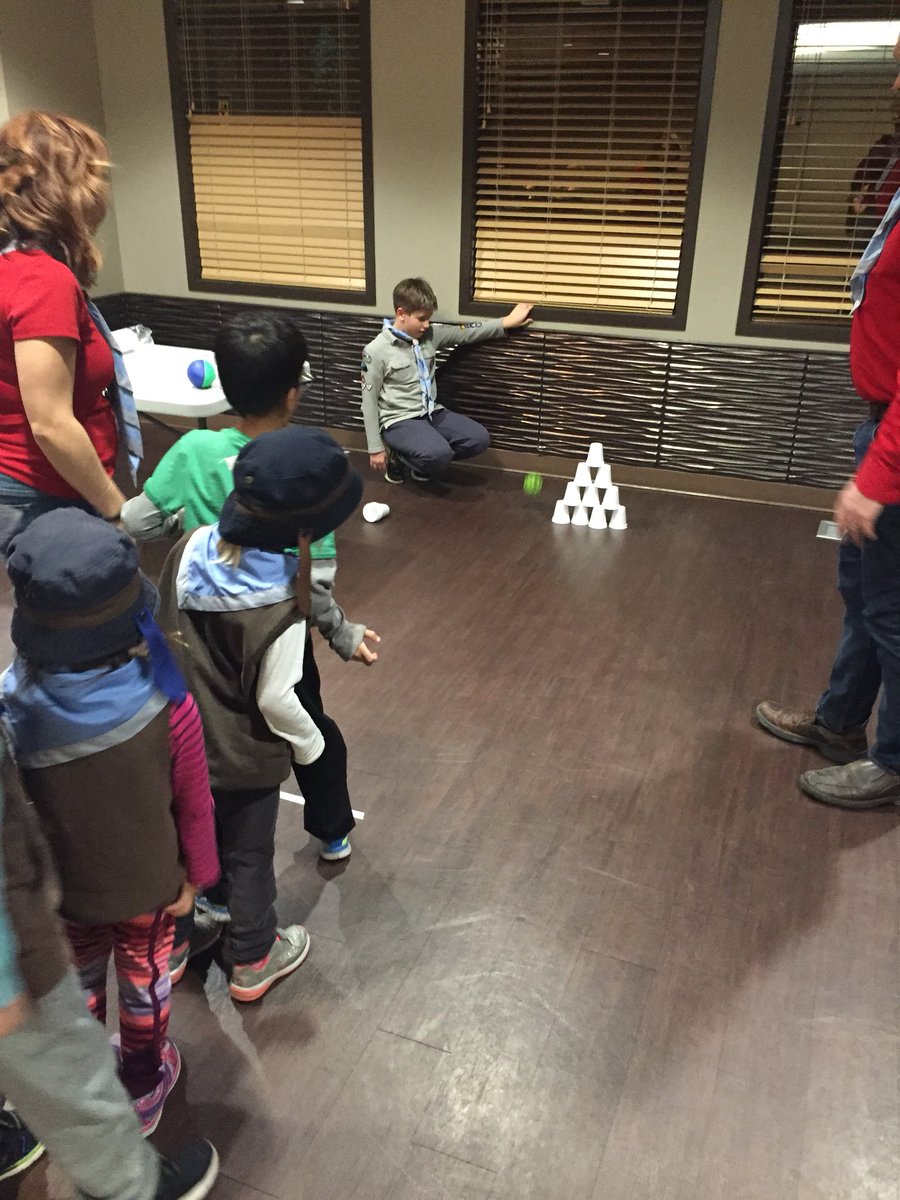 TuscanyCubs's tweet photo. Cubs and a Scout linking with Beavers at Carnival night.  Beavers picked movie for Cub planned all section movie night. https://t.co/0ccRmjcLge
