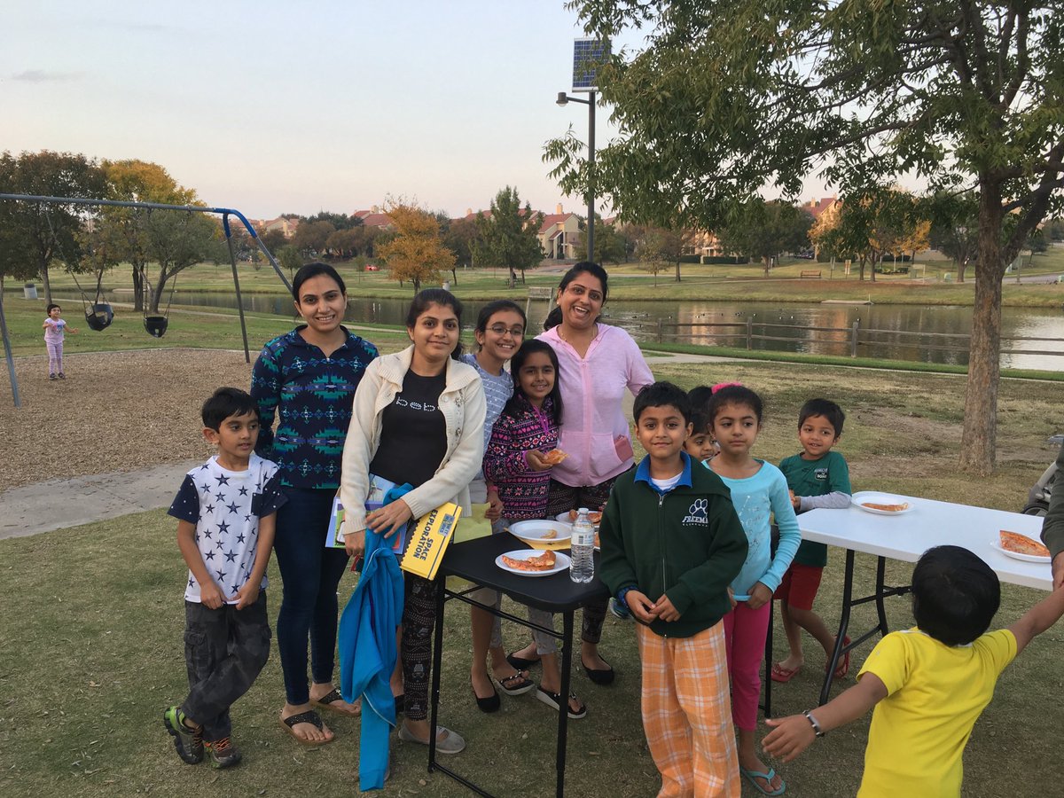 emletk's tweet photo. Families enjoyed @FreemanTigers community event tonight #CFBmattersTOme https://t.co/y9M0Pjo3jP