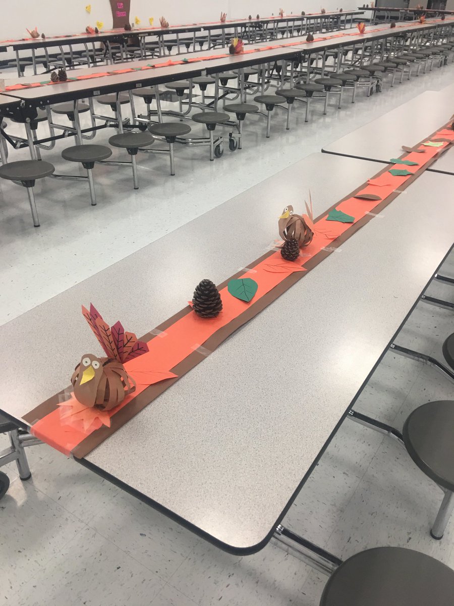 REMSFalcons's tweet photo. Thanksgiving Luncheon Centerpieces-Check! Holiday decorations created by Mr. Martinez’ Art Students 🦃🦃🦃 #TeamREMS https://t.co/aiRNzycTUd