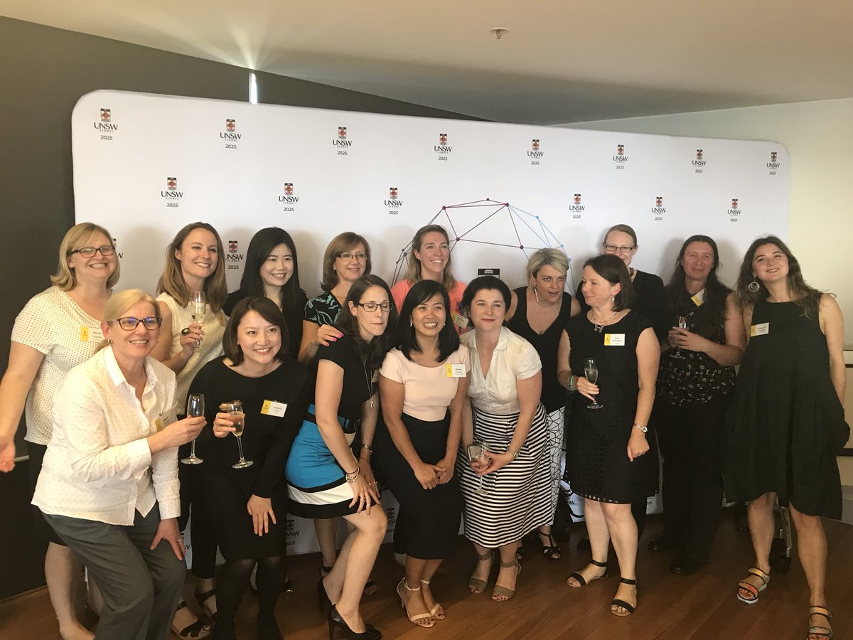 la_warren's tweet photo. The absolutely fabulous #PWIL @UNSW #Classof2017 on graduation day - well done all #ProudOfYou https://t.co/oFxaiIW1FS