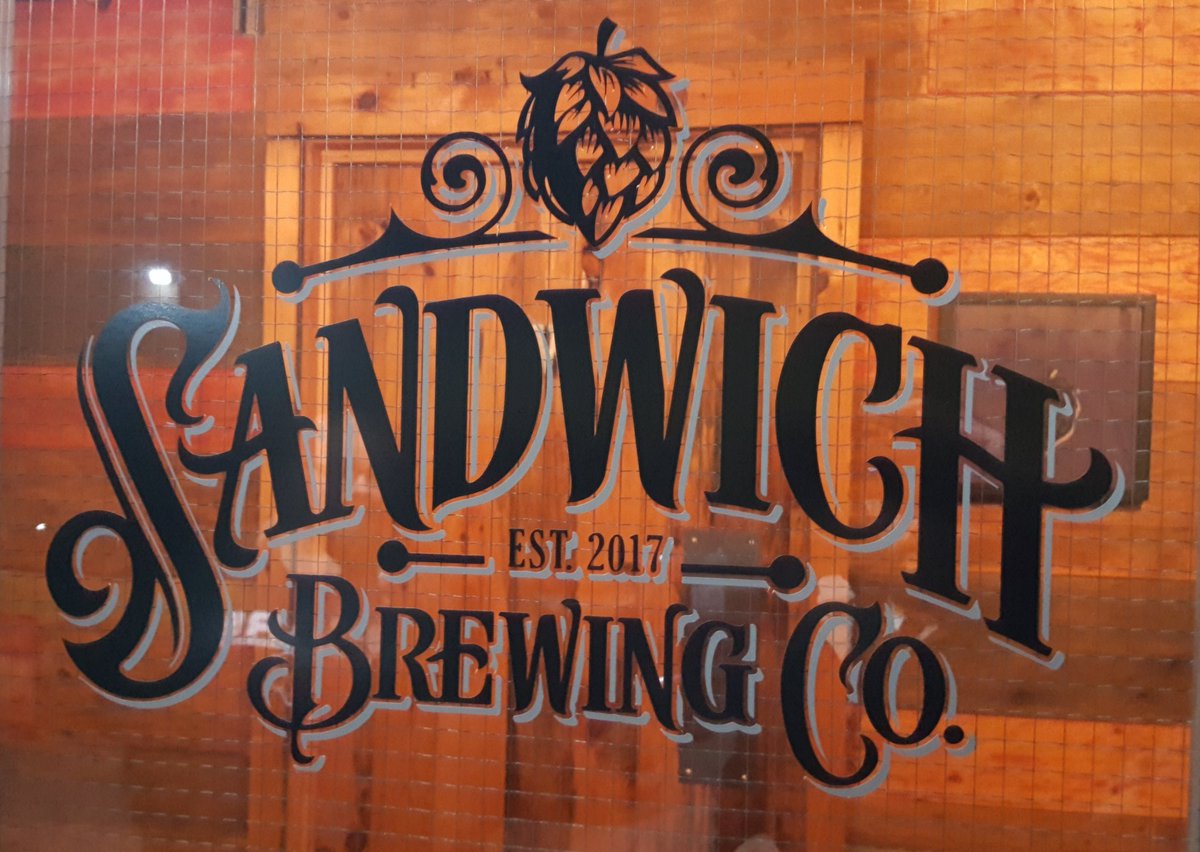 jeffgerard75's tweet photo. @SandwichBrewing is finally open &amp; it has been worth the wait. The beers, atmosphere &amp; decor are great. Looking forward to future #brews &amp; many more days of #craftbeer drinking in #oldesandwichtowne.
#Windsor #YQG #Craftbeer #BeerJeff #Cheers https://t.co/WpUFPASrNO