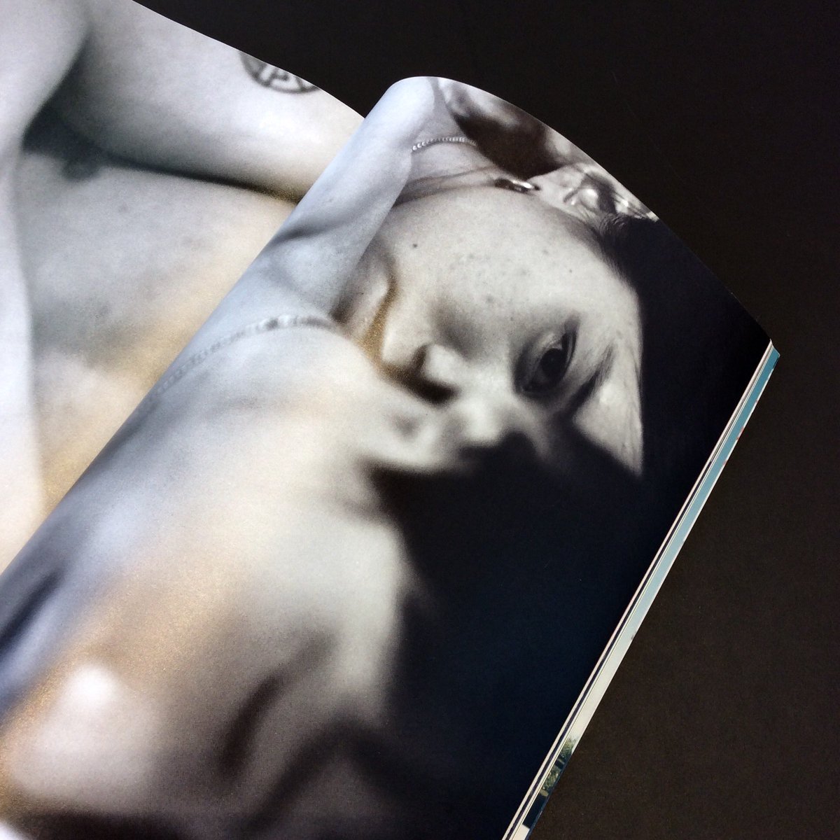 Nadiff Baiten Twitter પર 入荷 写真家 長島有里枝が写真集 Not Six を刊行した際のインタビューが掲載されたswitch04年11月号が入荷いたしました 同じく写真家の野村佐紀子 俳優の浅野忠信との対談も掲載 在庫僅かですのでお早めに Nadiff Baiten Twitter પર 入荷 写真家 長島有里枝が写真集 Not Six を刊行した際のインタビューが掲載されたswitch04年11月号が入荷いたしました 同じく写真家の野村佐紀子 俳優の浅野忠信との対談も掲載 在庫僅かですのでお早めに