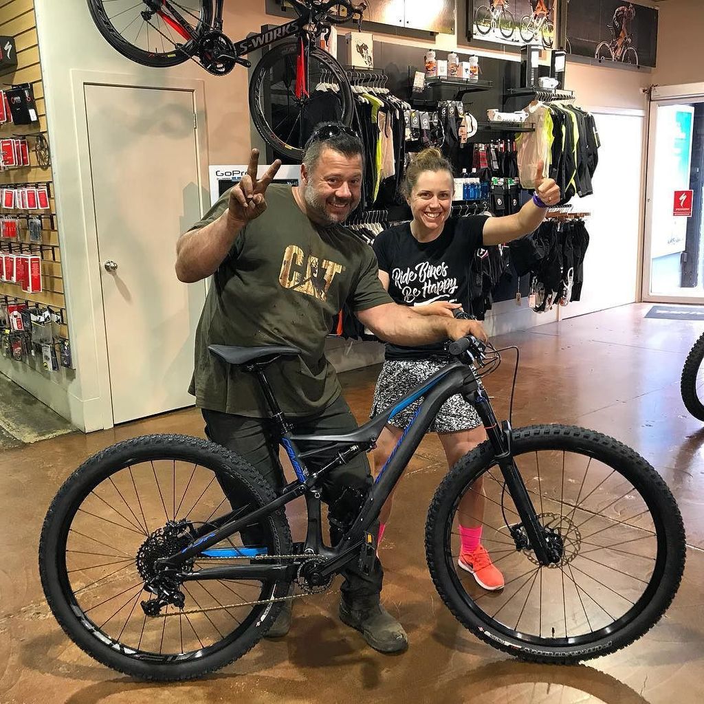 TotalRush's tweet photo. Is there something in the water? Another new Camber out the door! Going to be a good weekend for these guys.. Enjoy Styven! 🎉
#rushmtb #camber #newbikeday https://t.co/WPISWOZenO https://t.co/3S3VsZWqiM