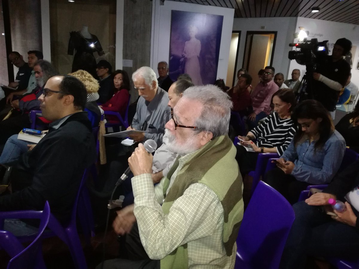 Nos reunimos el Estado Mayor de Cultura con nuestro Ministro <a href="/VillegasPoljak/">Ernesto Villegas Poljak</a> dando la Batalla de Ideas para la Revolución Cultural con <a href="/NicolasMaduro/">Nicolás Maduro</a>