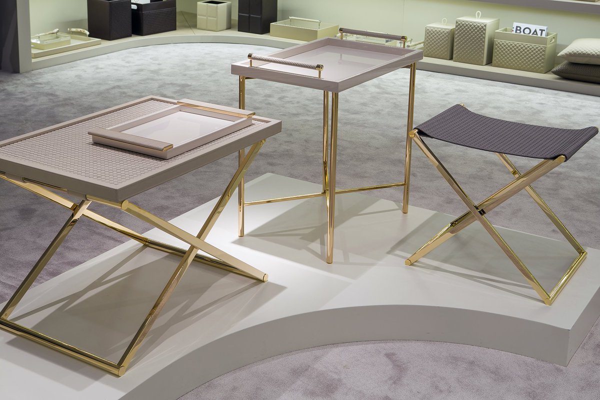 Neutral leather and gold detail adorn these Riviere butler trays: ow.ly/zSEj30gr5B2