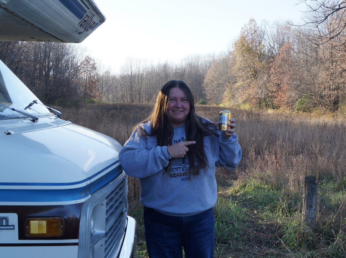 tbush12's tweet photo. #TrophyCan #Contest #entry #igotaGoldCan https://t.co/inhAEuWBTg