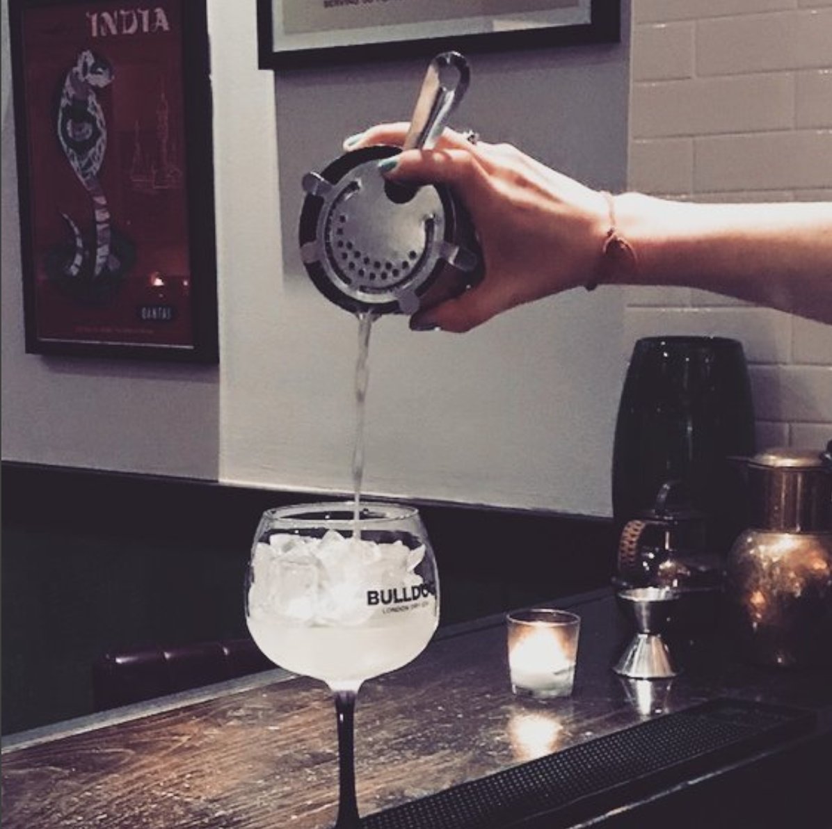 HelloJiToronto's tweet photo. It's cocktail time! Join us for Gin Smashes &amp; Indian comfort food this weekend 👌
#tgif #stclairwest #hillcrestvillage #IndianPub #cocktail #cocktailsTO #torontoeats https://t.co/hq4WYksWOh