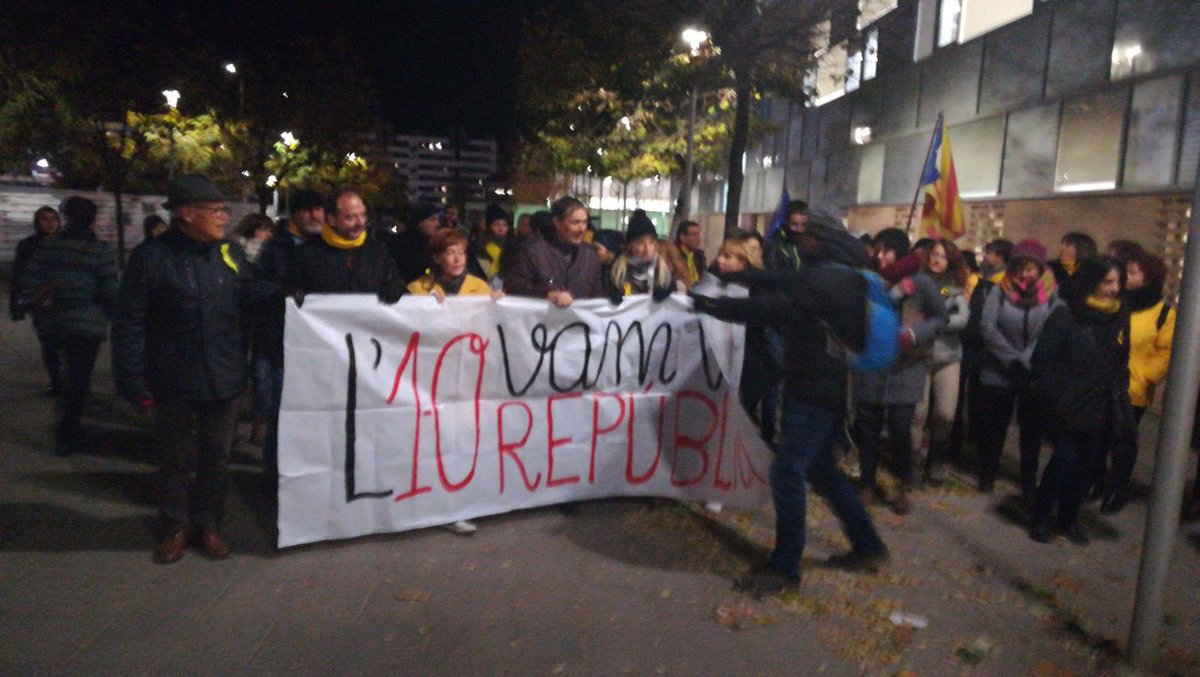Els <a href="/CDRsLleida/">CDRs de Lleida</a> organitzen una marxa des de diferents punts de #Lleida fins a la plaça Paeria en record de l’1-O