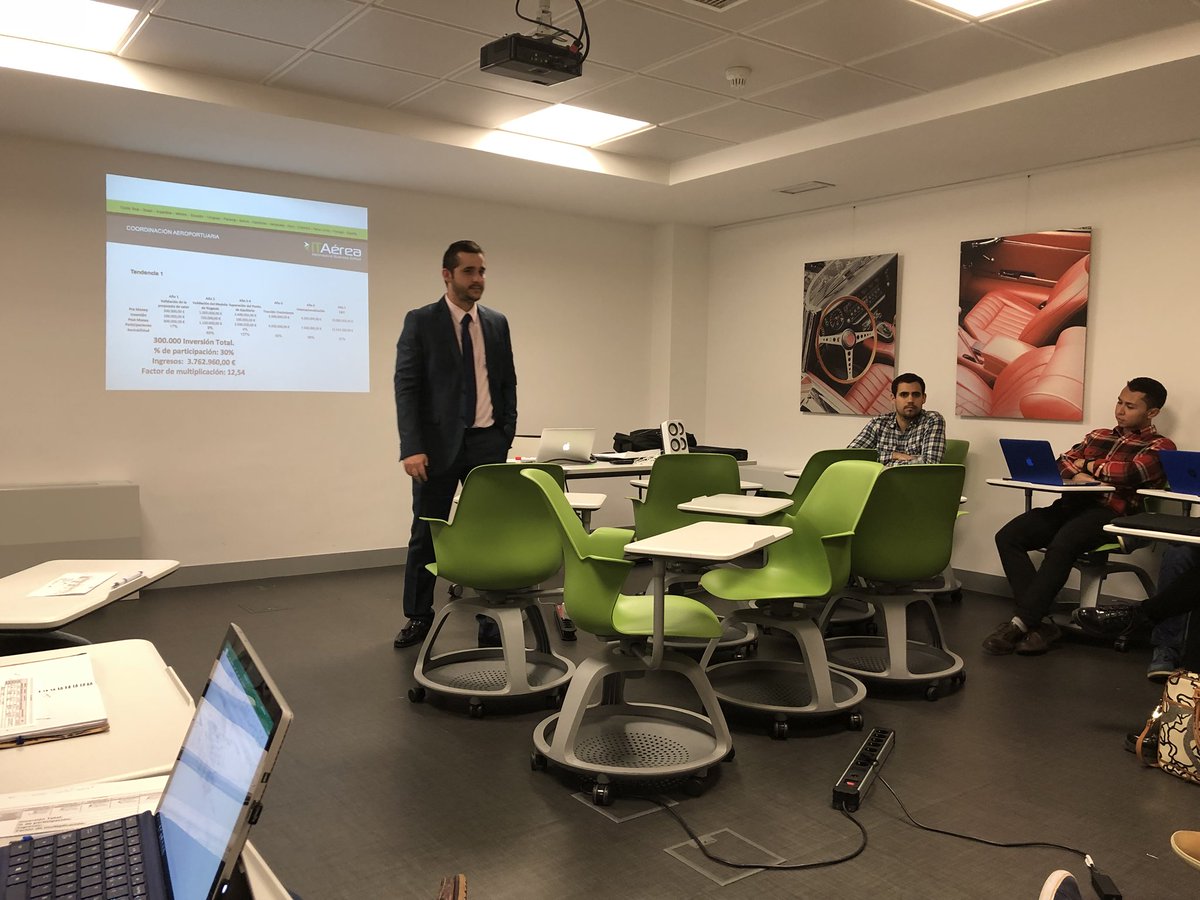 Hoy en <a href="/MGDAMadrid/">MGDA Madrid ITAérea</a> 2016-2018 Erick Remedios de <a href="/BusinessInFact/">BusinessInFact</a> explica la presentación del resumen ejecutivo dentro del Módulo VI en el cual se desarrolla la capacidad de emprendimiento y de gestión empresarial.