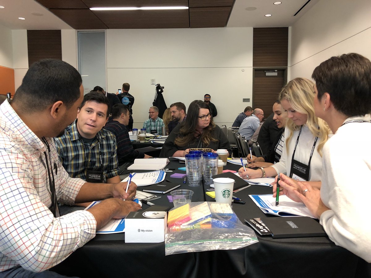 Sconnievation's tweet photo. You know your design thinking session is going well when the room is buzzing so loud folks leave the session next door to come join yours 😀#StandingRoomOnly #CustomerObsession #IntuitLife #AgileCampDallas https://t.co/o6JrS84N6H