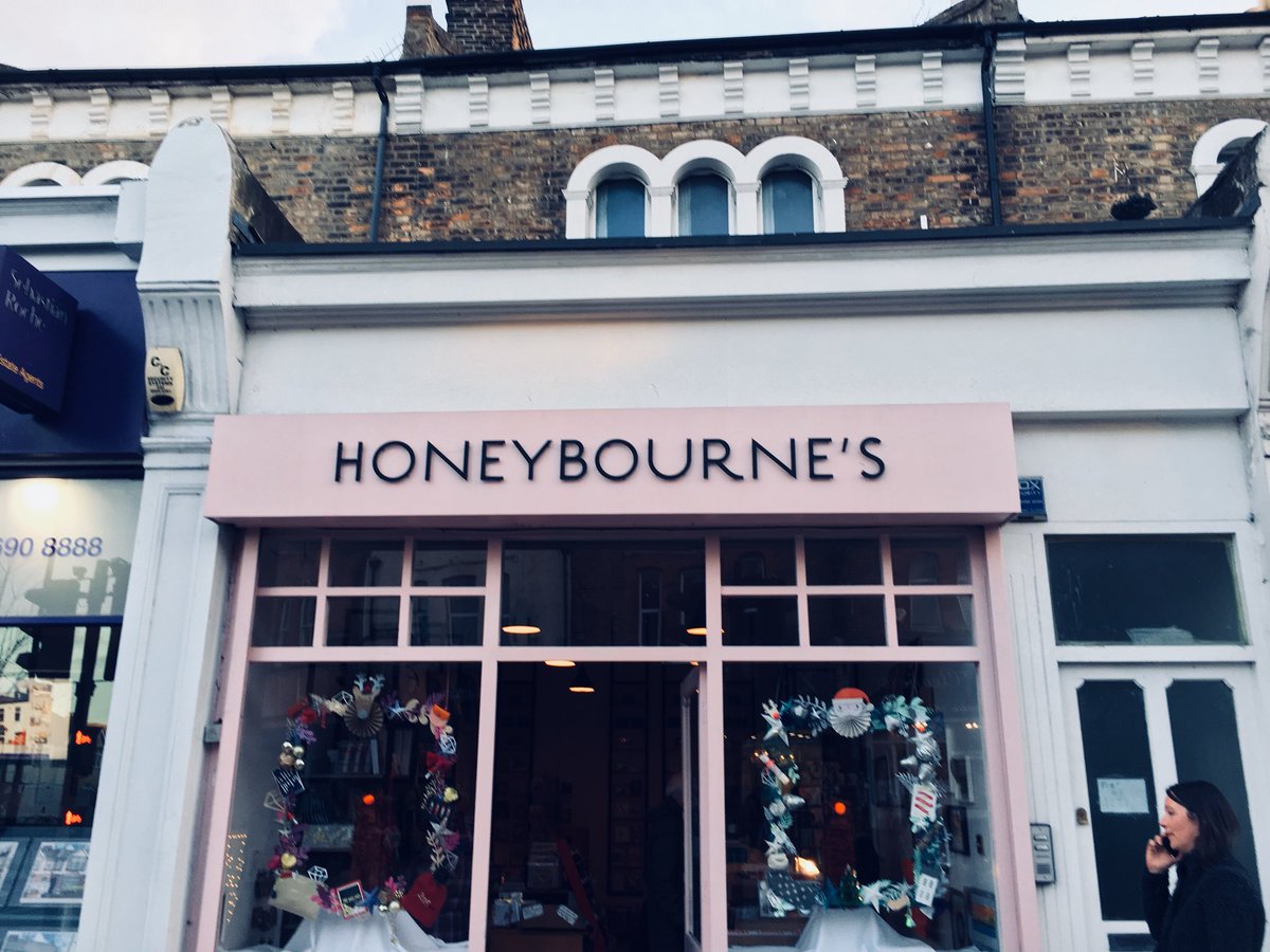 LovingLadywell tweet media