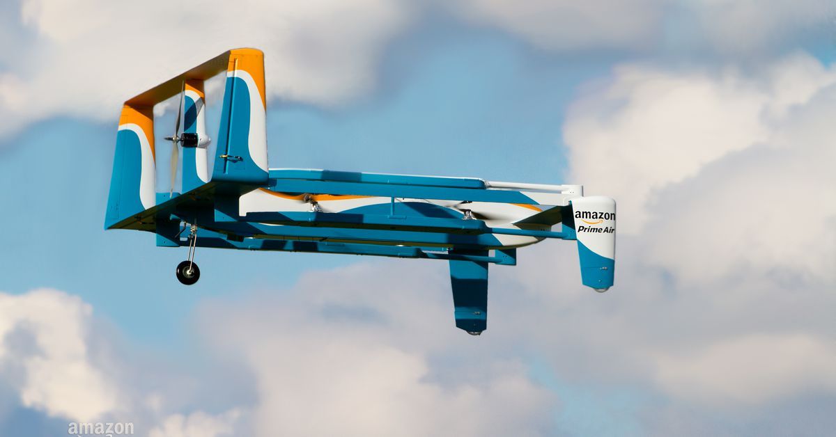 BlogSciencebar's tweet photo. Amazon patents self-destructing drone that falls apart in an emergency https://t.co/05vhGlzLr2
#science #tech #drone #drones #Amazon #AmazonFutureofWork #EMERGENCY https://t.co/b5EbLQjwY4