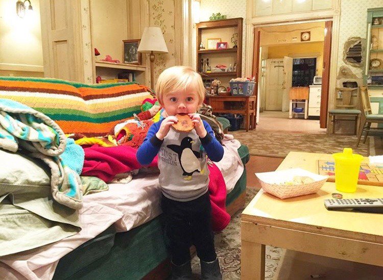 LilManOfHouse's tweet image. "I man of house!

I miss daddy and daddy Ian."

Son of Mickey and Svetlana.
Daddy Red- Ian,
Papa- Kev,
Mama- V,
Sisters- the twins.

Lives with Kev and V. 

Looking for mains and SLs

RT please?