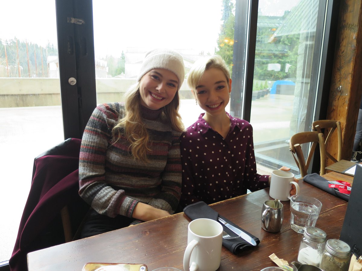 Our amazing <a href="/whisfilmfest/">Whistler Film Fest</a> Stars to Watch! A great brunch shared with wonderful Members! Now off to enjoy the rest of the festival activities!
<a href="/tylerjbjohnston/">Tyler Johnston</a> <a href="/JuliaSarahStone/">Julia Sarah Stone</a> <a href="/SkovbyeTiera/">Tiera Skovbye</a> <a href="/JParkerK/">Jessica P Kennedy</a> 
#WFF17 #ItTakesAVillage #ubcpactra