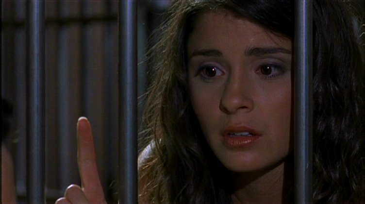 crashdowncom's tweet photo. Finally!
Liz: "Yeah, sort of. Listen, Alex...they're from somewhere else." Wyoming? Canada? #oldsoapfactory #Roswell #RoswellRealTimeRewatch #HeatWave https://t.co/G9LAWL04jx