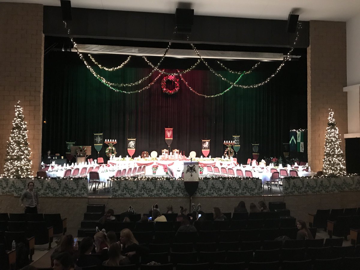 Madrigal Dinners tonight and tomorrow at 5:45pm. $5 tix include cookies and wassail! Amazing music and stunning costumes by <a href="/BBrockChem/">Brenda</a>. #prexperience <a href="/SKochPR/">Steven Koch</a>