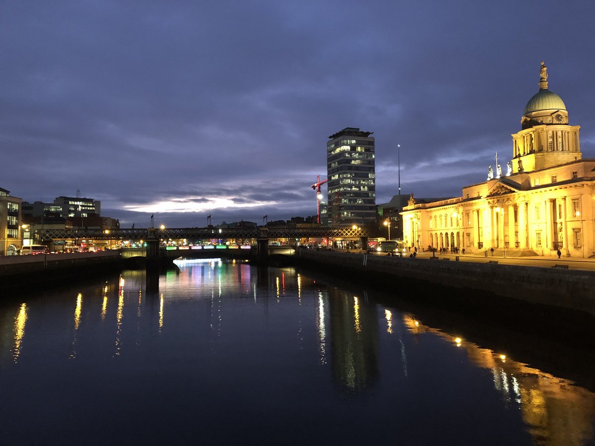 Papa_Cheerio's tweet photo. Dublin you’re looking well this evening!!

#LoveDublin https://t.co/YvjYOcoHHZ