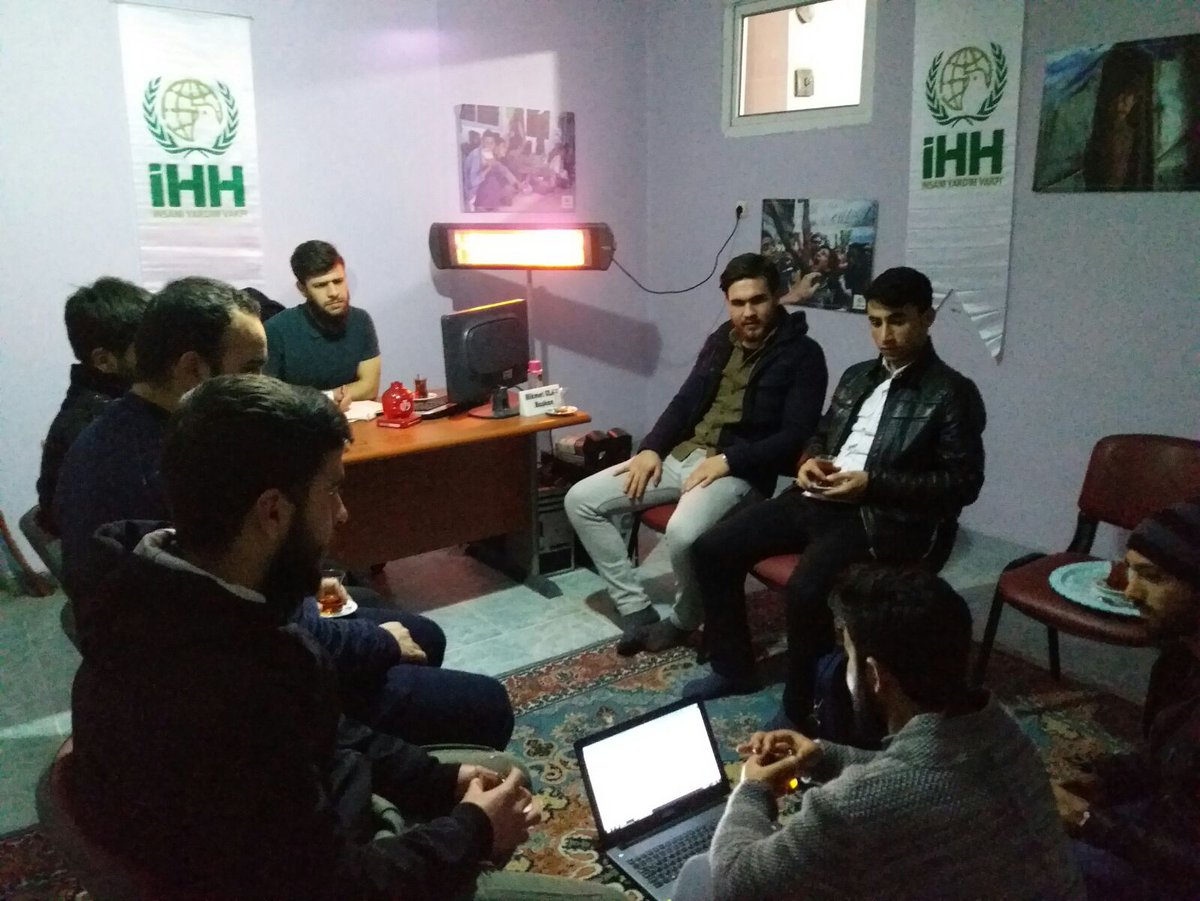 Iğdır Peygamber Sevdalıları olarak; Iğdır Genç İHH'yı ziyaret ettik.