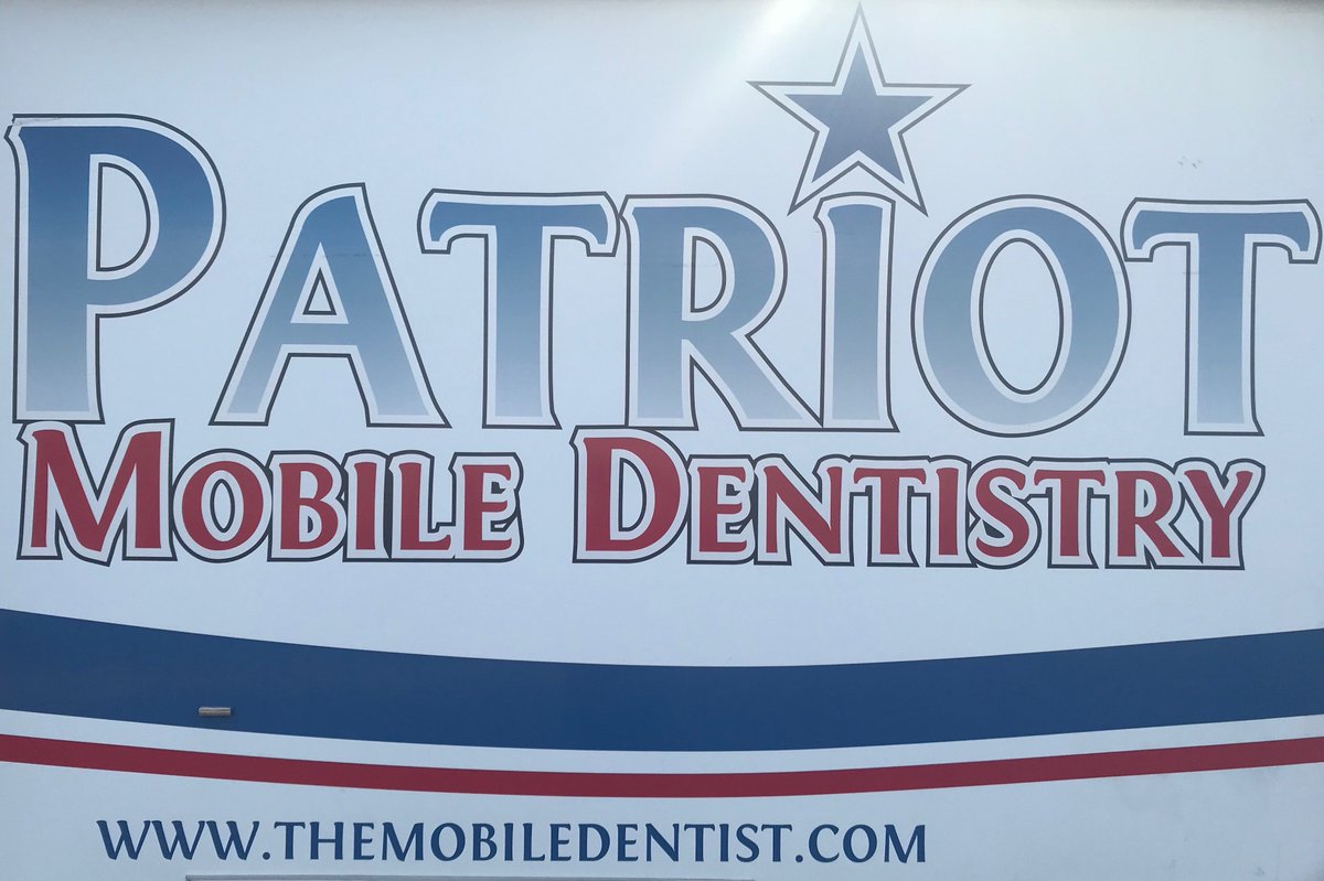lifeatfp's tweet photo. Big smiles at @frontpoint this week! We had The Mobile Dentist join us at HQ to provide cleanings and x-rays to the team. Just one of the ways we like to help our employees make healthy choices. #lifeatfp #smile #thatsgoodbenefits https://t.co/cUqg4DefJG
