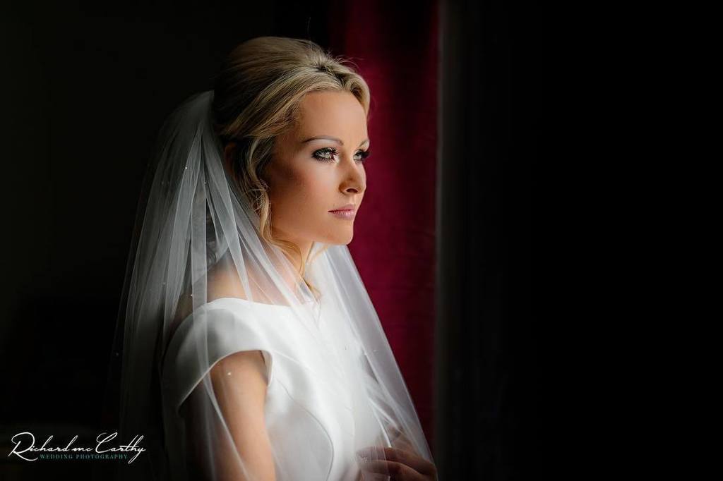 rmcphotography's tweet photo. Love this image of Karen during bridal prep.⠀
#wedding #bride #photographer #mua #veil #weddingdress #lace #portrait #natural #hairstyle #irishbride #picoftheday #weddingsonline #higm #confetti #richardmccarthy #sligoweddingphotographer #perfectwedding #weddingmakeup #weddin… https://t.co/F5zvKknDgb
