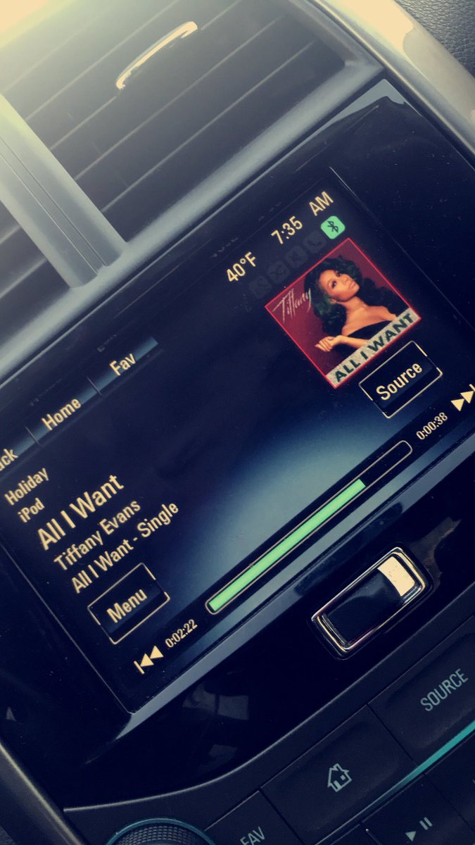 TEAMleemend's tweet photo. Why you making Christmas music we can bump in the summer Tiff? 💚 @Mstiffevans #PlayDis 🔥 https://t.co/vcI2TVbilI