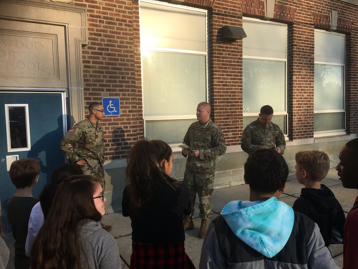 Read180Rocks's tweet photo. Learning about military response to natural disasters!  Tasting MRES. #collsedu https://t.co/DZcKH9SrXh