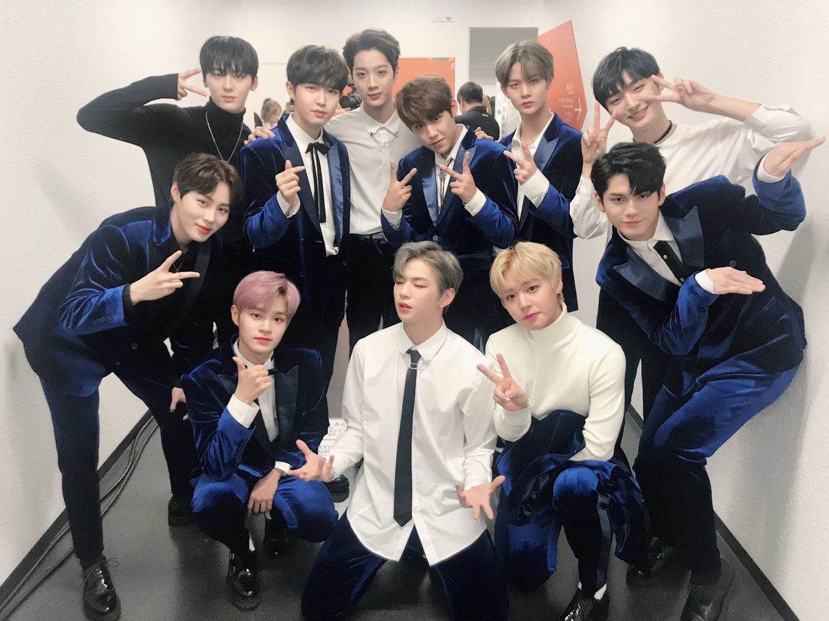 0128Senco's tweet photo. 너희가 너무 자랑스러워 남자그룹상 신인상 너무 축하해 🎉 
 #워너원_남자그룹상_축하해 https://t.co/JHAA6ziuZN