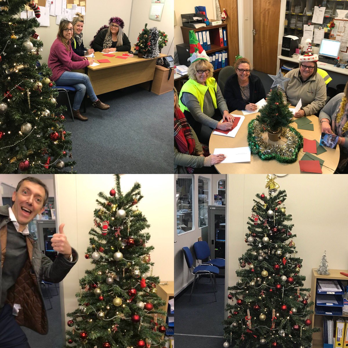 Festive Friday has really taken place at Set In Hand today#funfriday#setinhand#warehouseanddistribution#suffolk#greetingcards
