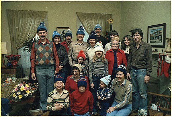 CarterLibrary's tweet photo. Something tells us these hats were handmade. Carter family Christmas pic, 12/25/78 https://t.co/WWiD4hi1yu. #ArchivesCrafty #stockingcaps #beanies #oraretheytoques #niceandwarm #ArchivesHashtagParty https://t.co/MACSnUA1AN