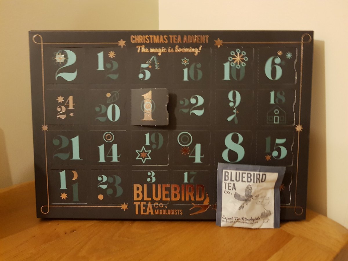 SuzanneEBeech's tweet photo. Day 1 of my @Bluebirdteaco advent calendar and it didn't disappoint #GingerbreadChai 😍 https://t.co/6Pnvp9NDoc
