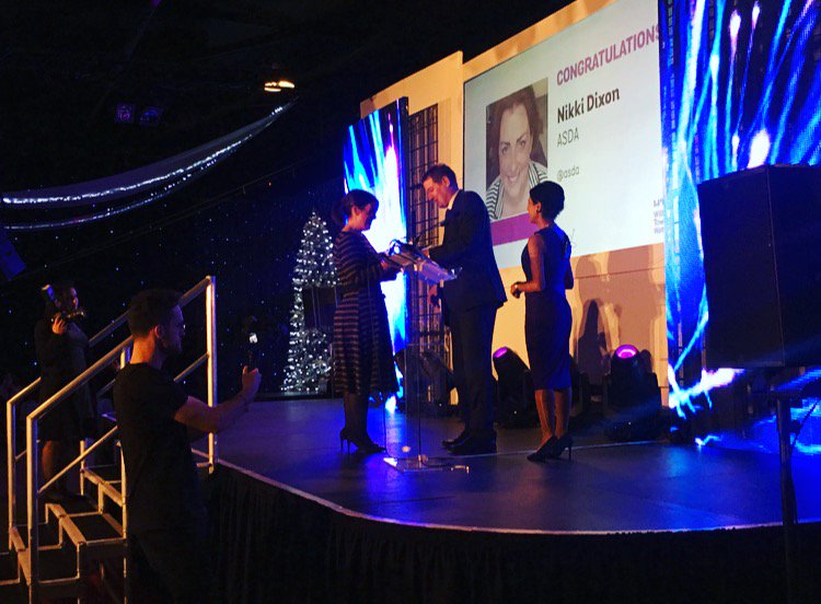 Jessemilymartin's tweet photo. We are delighted to have been able to award Nikki Dixon of ASDA, Yorkshire &amp; North East the award for Corporate Rising Star ✨ Will done Peter Taylor, and more importantly, well done Nikki!! @ForwardLadies @WTWhr @WTWrisk #WIBA2017 https://t.co/jJOIuI6MSQ