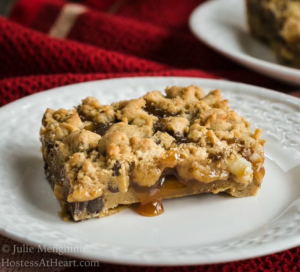 Triple Chocolate Caramel Cookie Bars #recipe bit.ly/2iwPFPz is perfect for holiday baking and #FreakyFriday#Recipes #holidaybaking #homemade #cookiebars