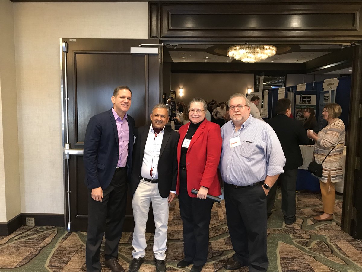 LarrySloanAIHA's tweet photo. @AIHA 71st Annual NE IH Conference meet and greet https://t.co/8iL5W6zkPZ