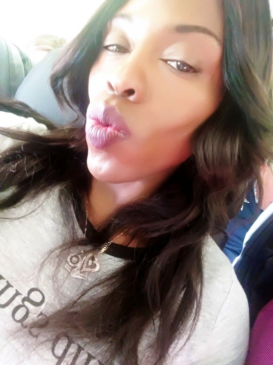 mizztreasure's tweet photo. Yeah not thrilled #onthemove #friendlyskies #femdome #boss #useeme #attitude https://t.co/FZ7JTcFn8J