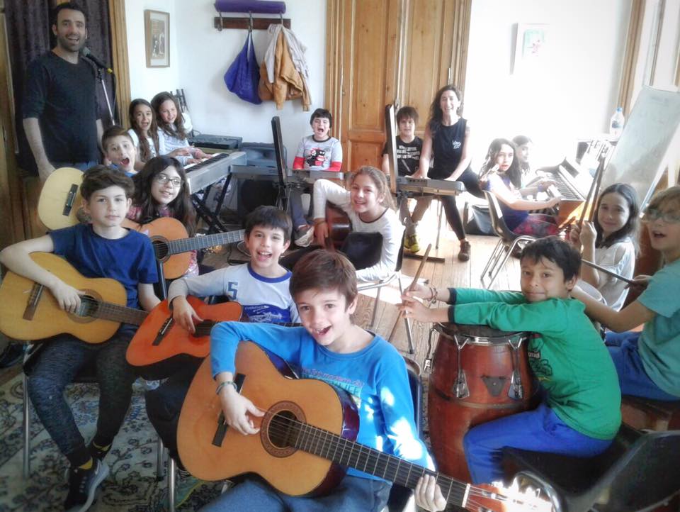 Nos vamos preparando para el Concierto de Alumnos en el Espacio Cultural Carlos Gardel
#canto
#enseñanazademusica
#guitarra
#percusion
#colegiales
#piano
#bateria