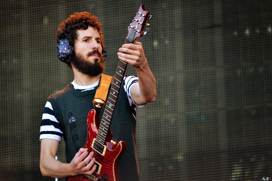  Today we wish Brad Delson Happy birthday. 