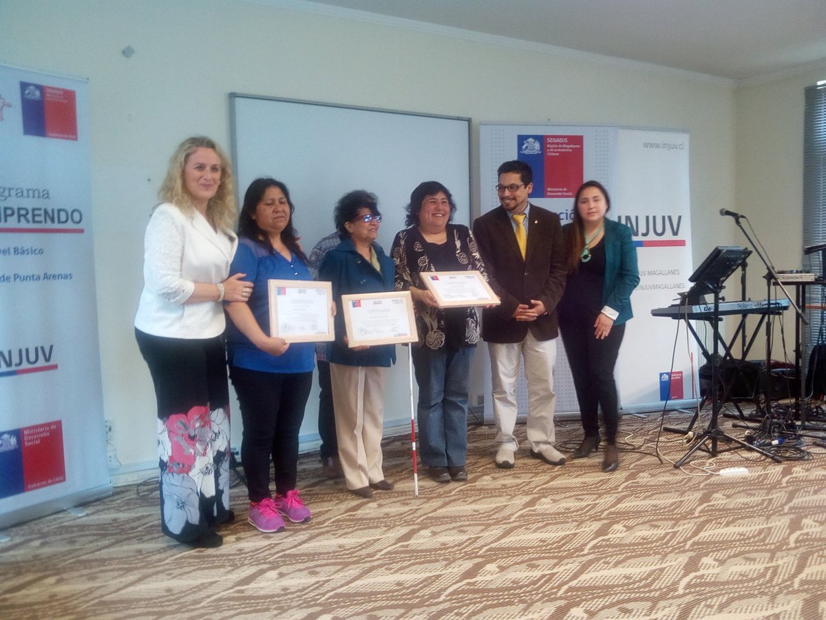 SENADIS12's tweet photo. En certificación Yo Emprendo Básico, SENADIS-FOSIS-INJUV https://t.co/zxZHb9BV2b