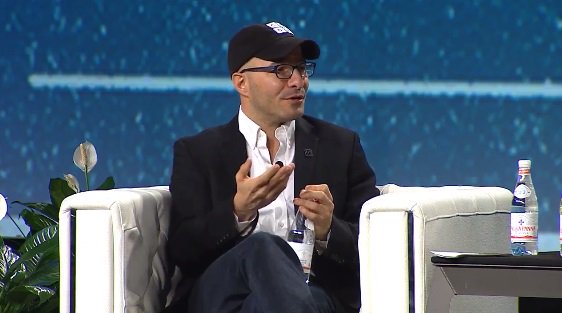 ExcelinEd's tweet image. .@hadip on the obstacles in implementing computer science programs in K-12 education: The biggest road block is the mental idea that we can't do this. #EIE17 @codeorg