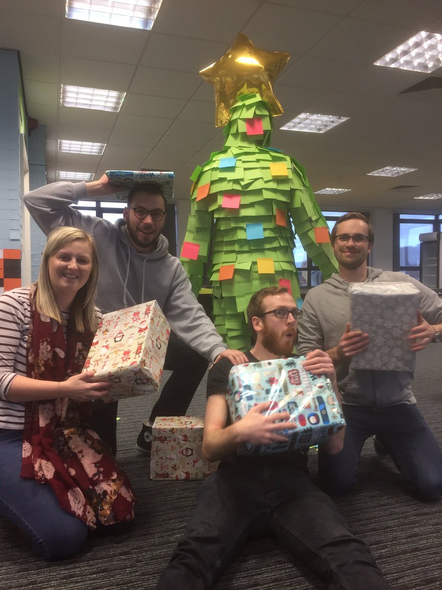 Have a treemendous party and a Merry Christmas folks🎄 #weareSL