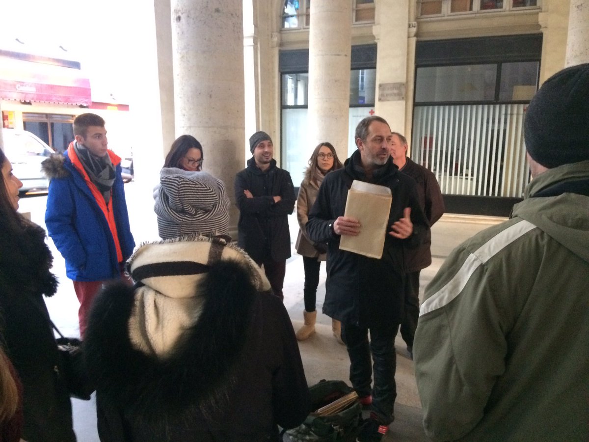 SNCFConnectTech's tweet photo. [LIVE] Un meurtre a été commis il y a 150 ans dans #Paris... La team #OpenVSC va mener l'enquête grandeur réelle ! 🕵️‍♀️ https://t.co/cX2HjXlavx