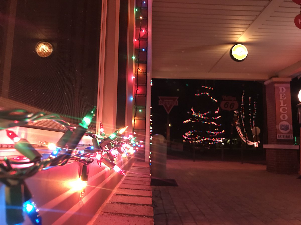 CammackStation's tweet photo. The lights are up again this year. We’d love for you to pop inside when you drive by and enjoy the display. #yorktown #muncie #Christmaslights https://t.co/X93gGCLa99