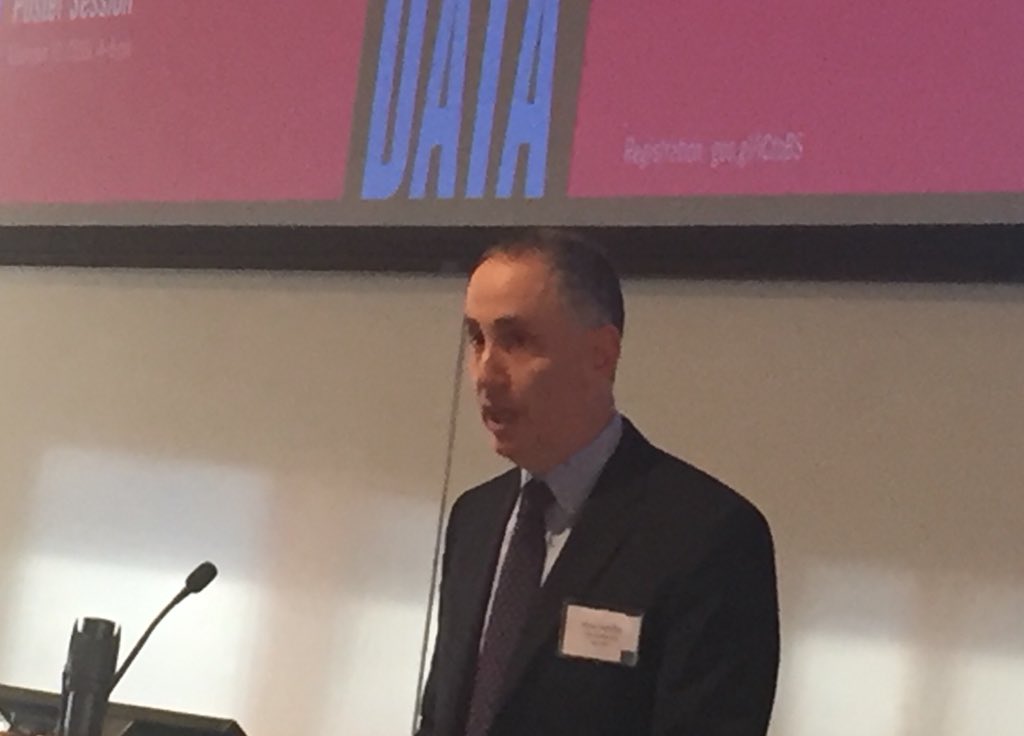 YaleCRC's tweet photo. Peter Schiffer introducing the Day of Data. #YDOD2017 https://t.co/dFvIIWGSOr