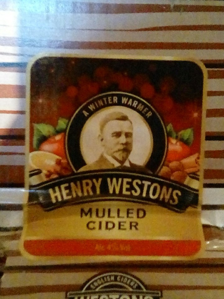 Hot mulled wine now available

#marple #gluhwein #mulledwine