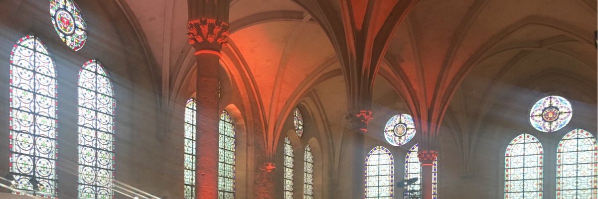 matthisvernon's tweet photo. "@Sdurupt À suivre! Pensez-vous que l’IA et les robots peuvent avoir une éthique ? @LesEntretiens avec @nsekkaki, @lau_devil chercheurs en IA et Isabelle FALQUE-PIERROTIN présidente de la @CNIL #LaissezvousBousculerParlaPensée #Futureofwork #IA https://t.co/IRbdUluTvL